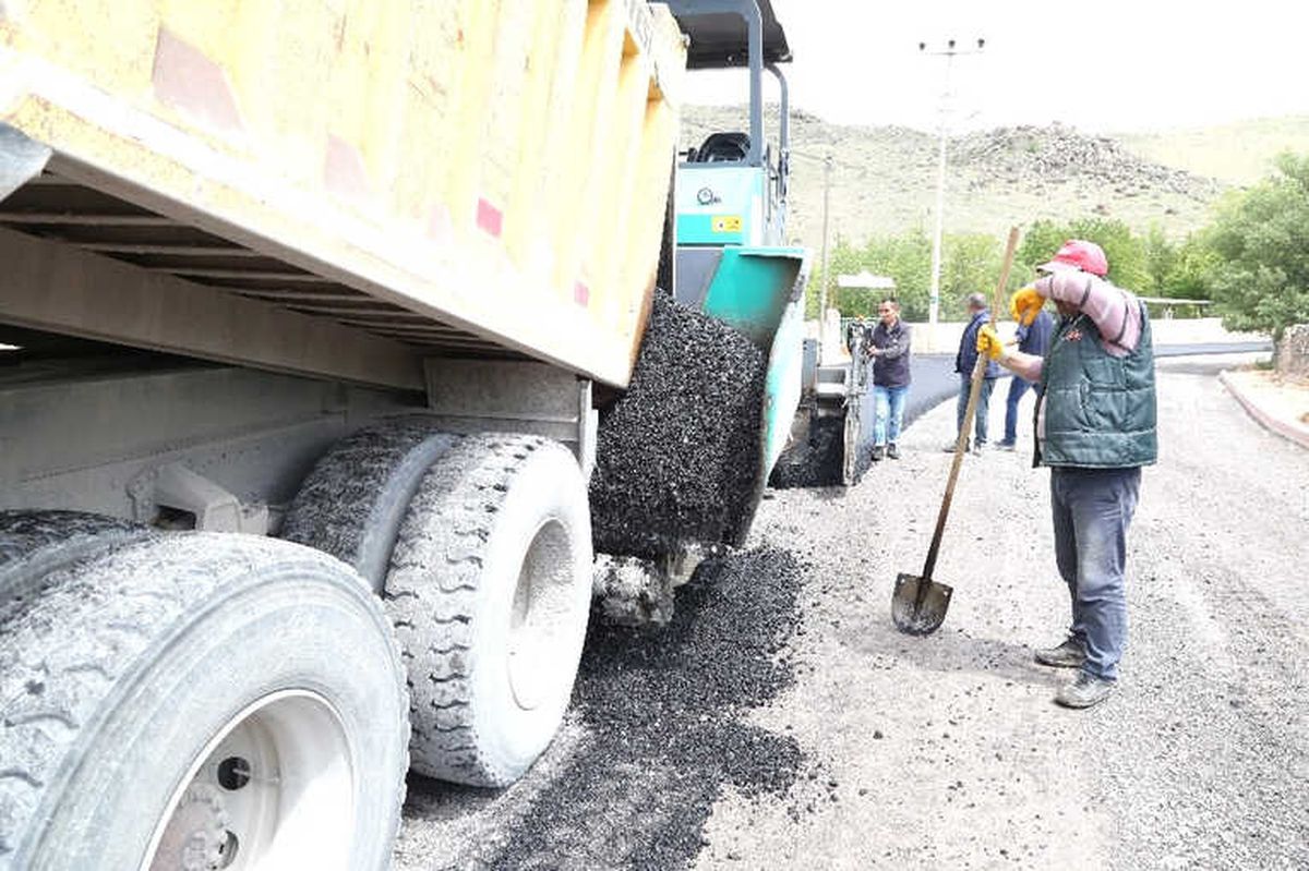 Kumluca Mevkiinde Asfalt Çalışması Başladı