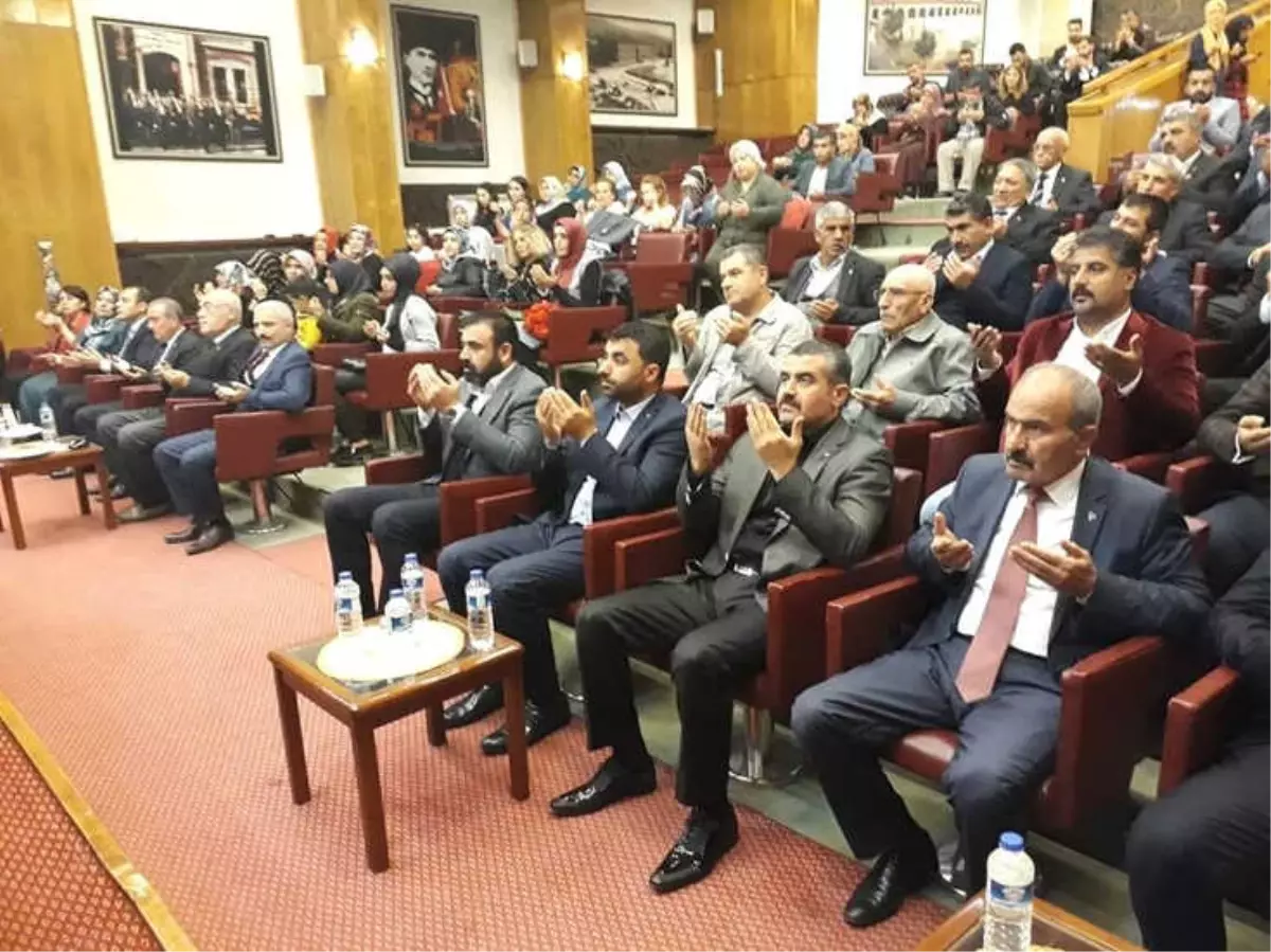 MHP Kadın Kollarından Anneler Günü Etkinliği