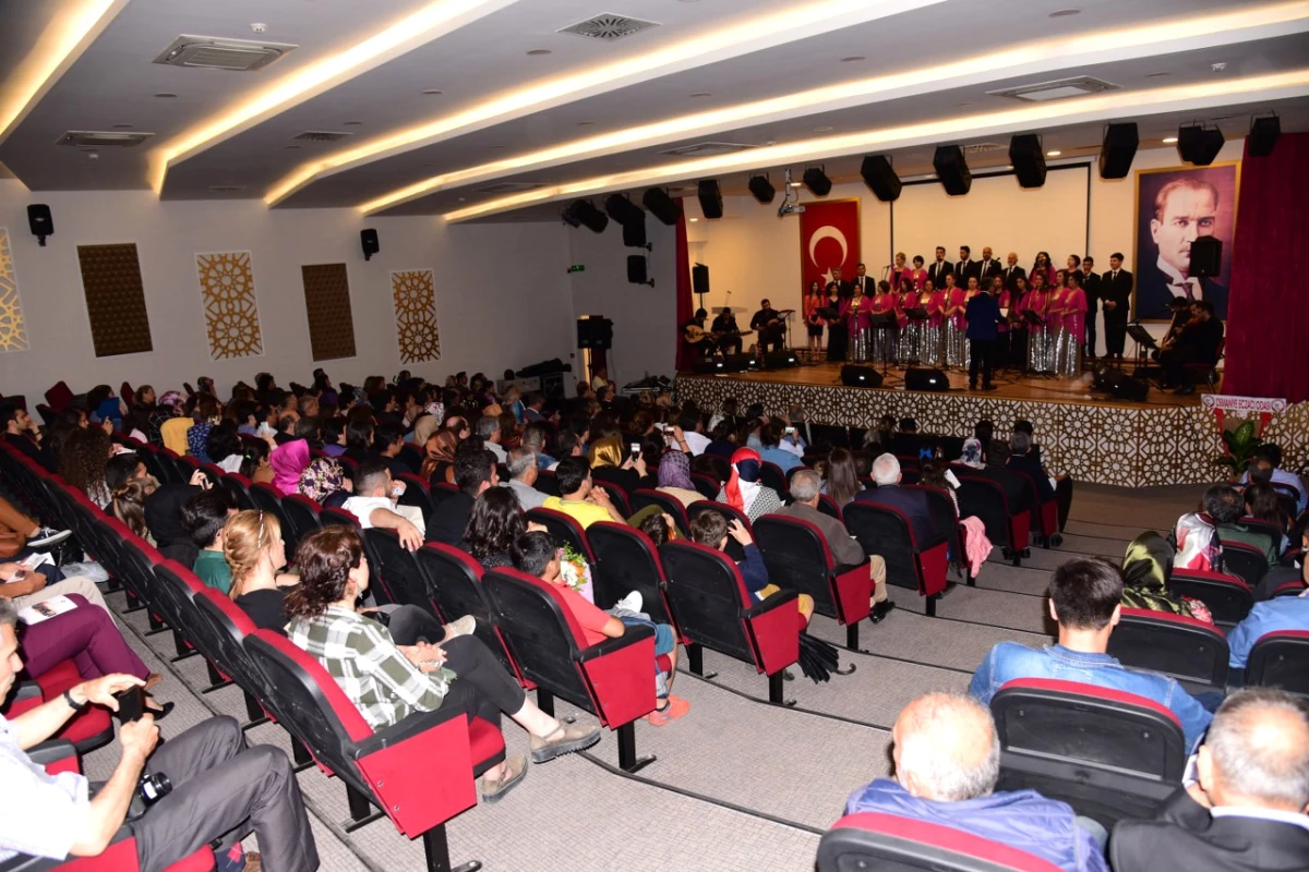 Osmaniye Musiki Derneği Belediye Korosu\'ndan Bahar Konseri