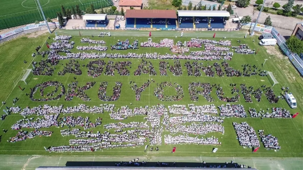 Stadyumda Dev Okuma Şenliği