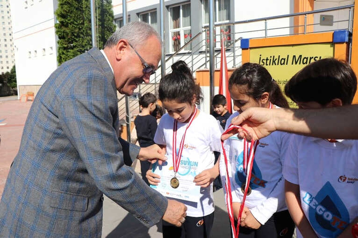 Tekden İlkokulu Öğrencileri \'Lego Ligine\' Damga Vurdu