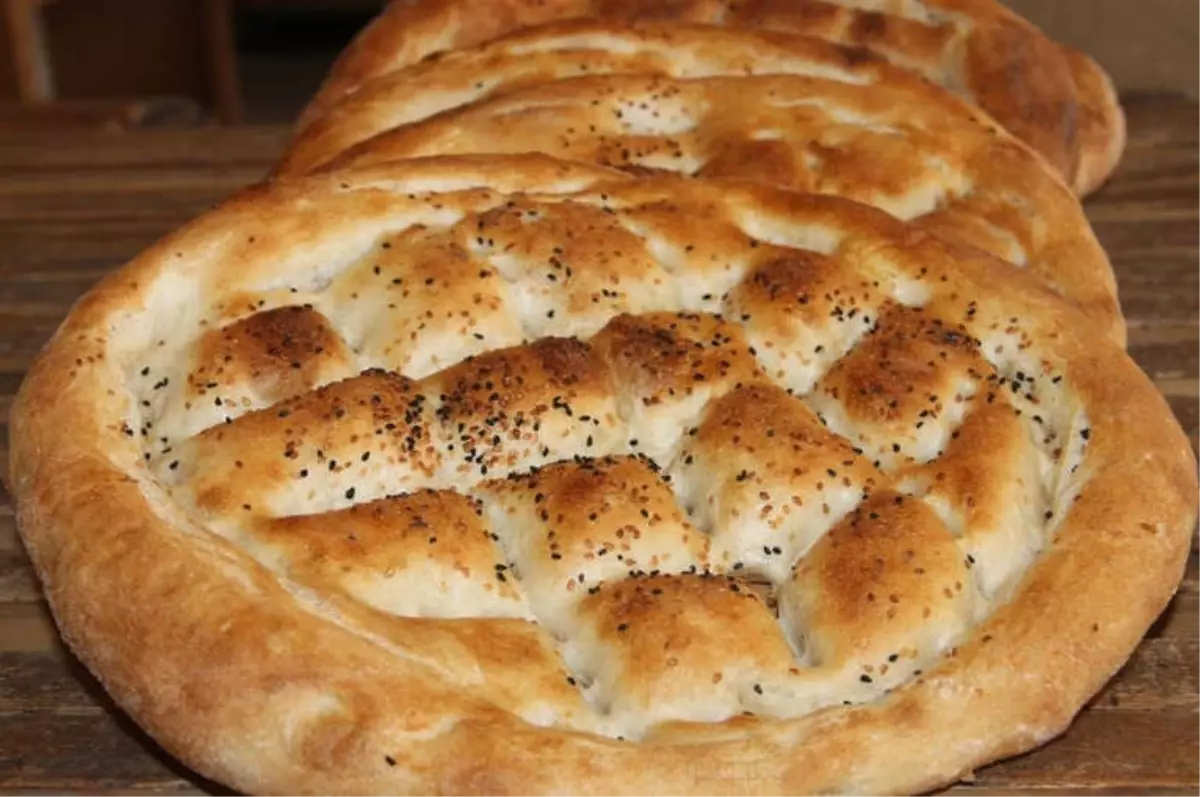 Türkiye\'nin En Ucuz Ramazan Pidesi Muğla\'nın