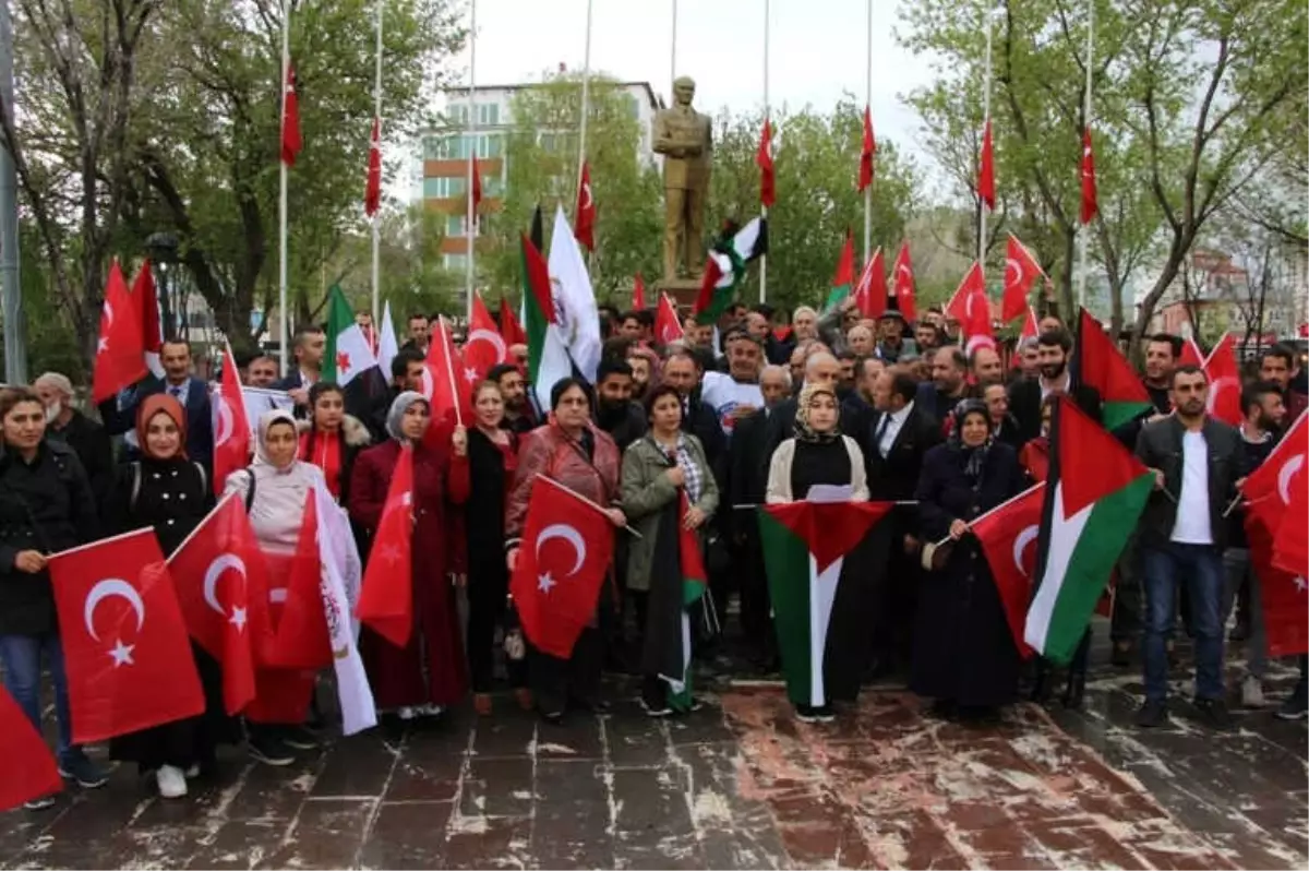 Ardahan\'da İsrail Protestosu