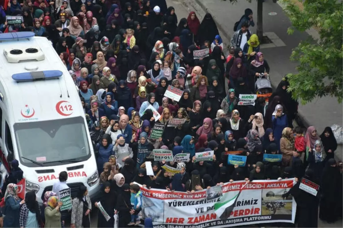 Bingöl\'de Binlerce Kişi Kudüs İçin Yürüdü