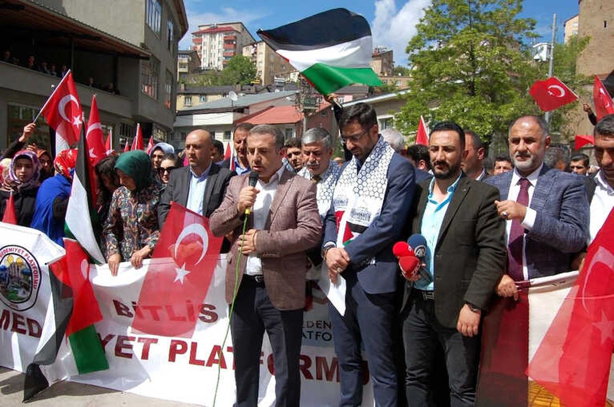 Bitlis\'ten İsrail\'in Katliama Kınama