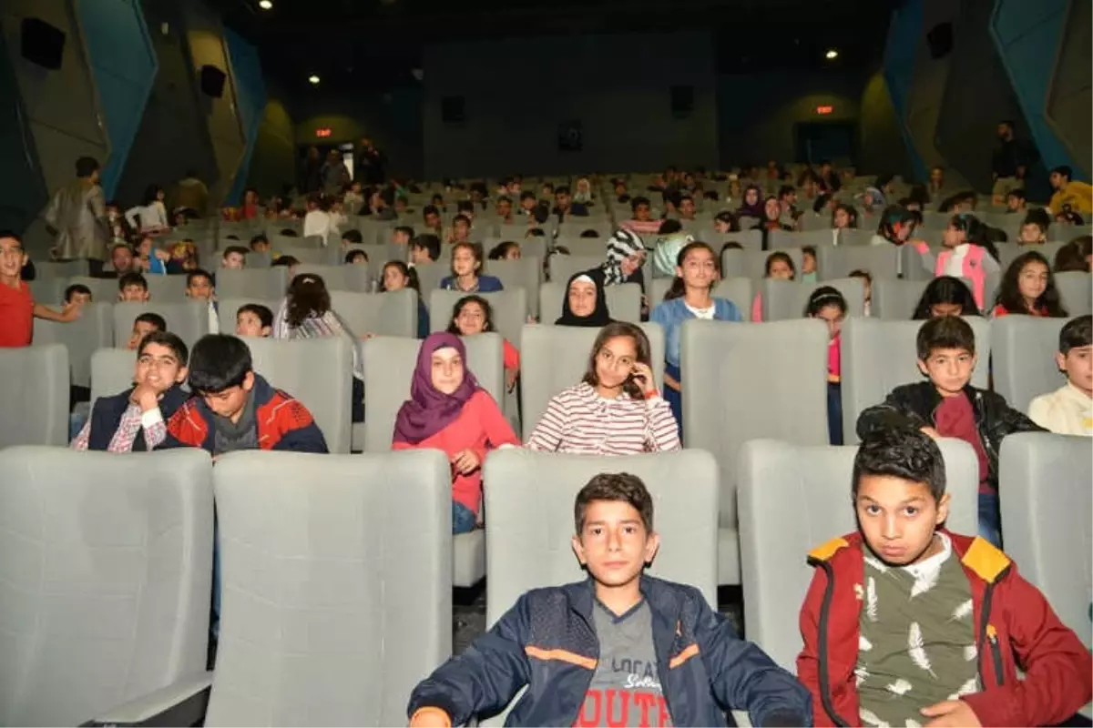 Diyarbakır\'da Ücretsiz Sinema Günleri Mayıs Programıyla Devam Ediyor