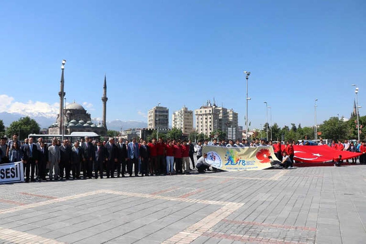 Gençlik Haftası Kutlamalar Başladı