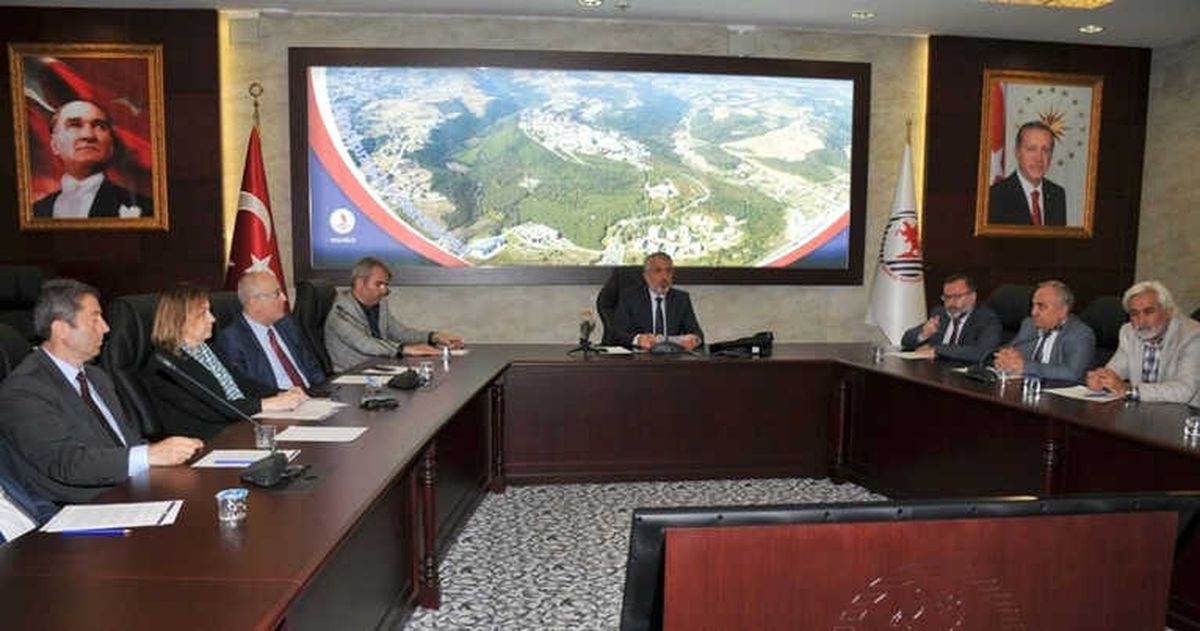Omü İsrail\'in Katliamını Lanetledi