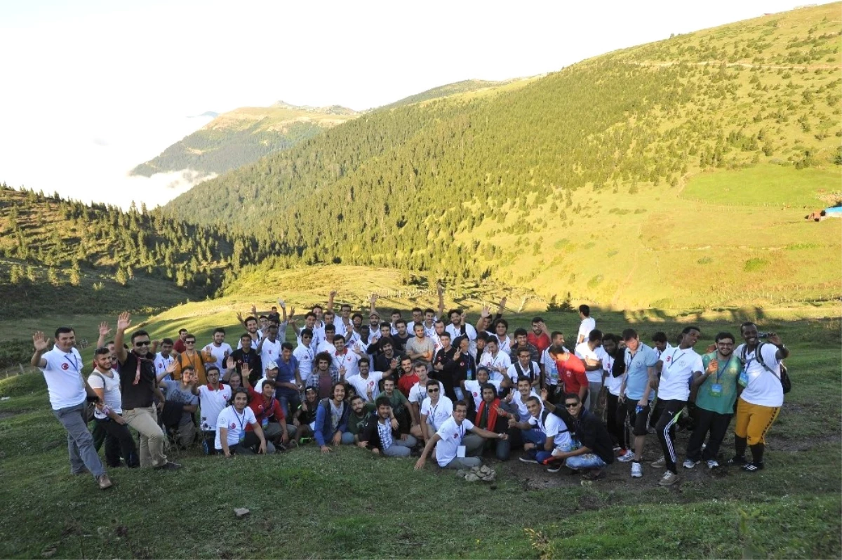 Orhaneli\'ye Türkiye\'nin En Büyük Gençlik Kampı Kuruluyor