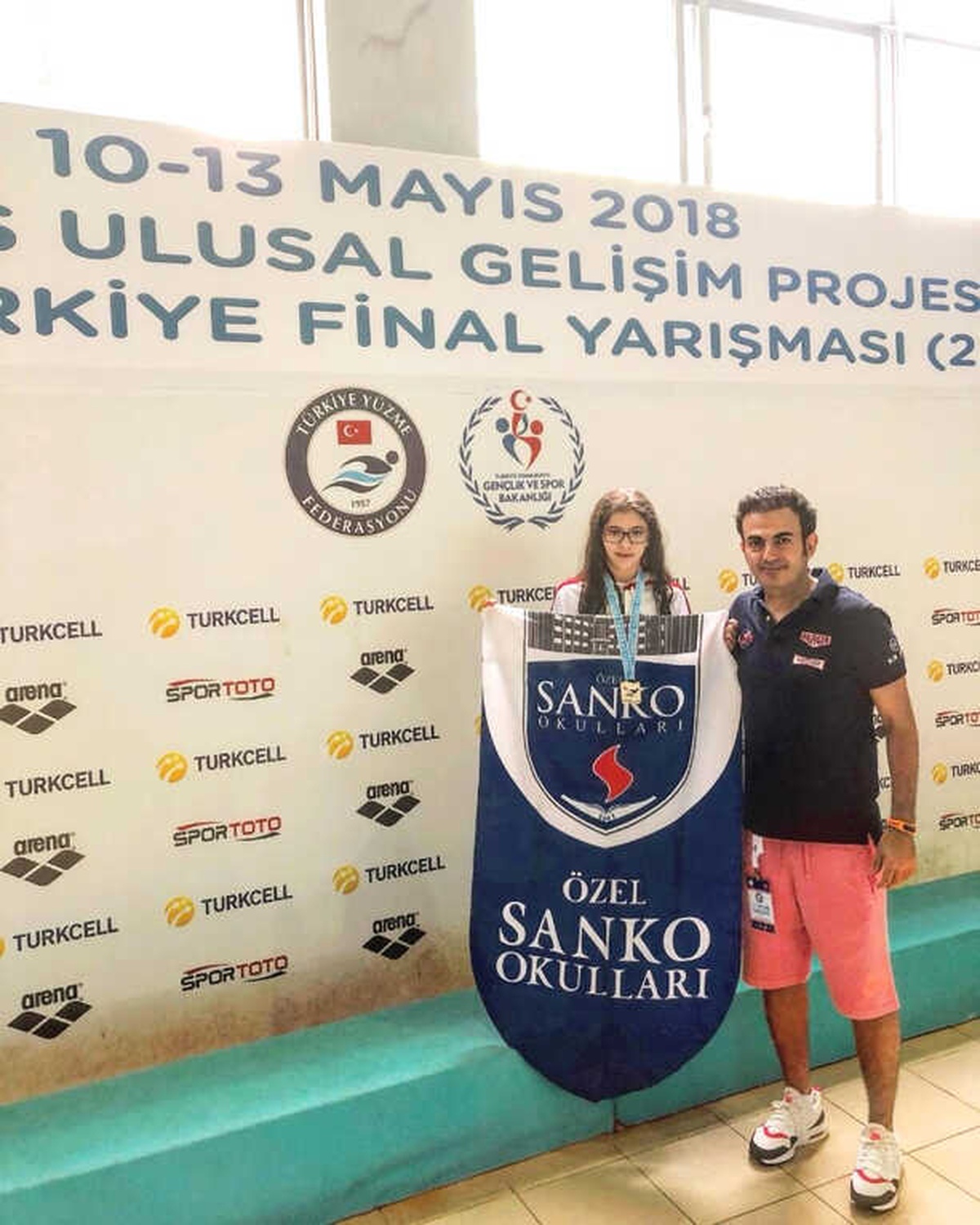 Sanko Okulları Yüzücüsü Beril Öztürk Türkiye İkincisi Oldu