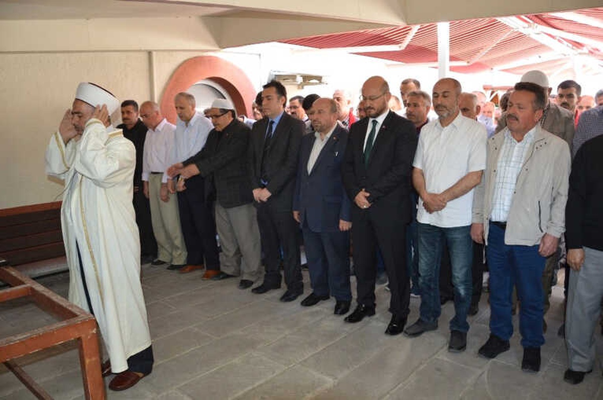 Şehit Filistinliler İçin Niksar\'da Gıyabi Cenaze Namazı Kılındı