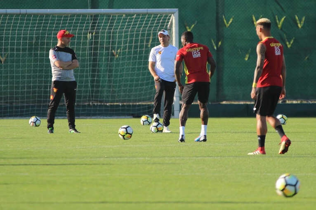 Tamer Tuna: "Galatasaray Şampiyon Olur, Olmaz, Bunlar Bizi İlgilendiren, Önemli Şeyler Değil"