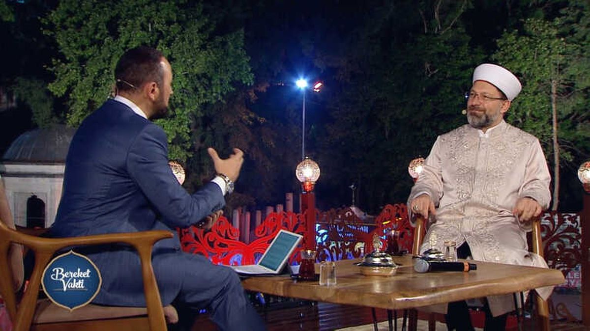 Diyanet İşleri Başkanı Erbaş İlk Sahurda Diyanet Tv\'nin Konuğu Oldu