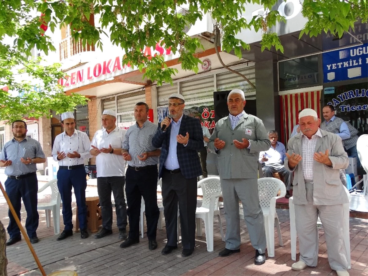 Hisarcık\'ta Ramazan Umrecileri Dualarla Uğurlandı