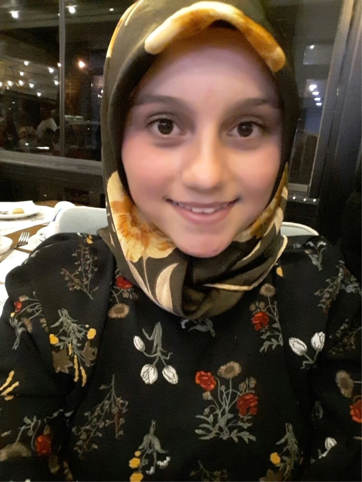 Kur\'an Kursuna Gidiyorum" Diye Evden Çıkan Genç Kız 1 Haftadır Kayıp