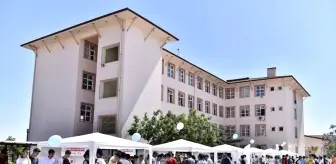 Meslek Lisesi Öğrencileri Ürünlerini Tanıttı