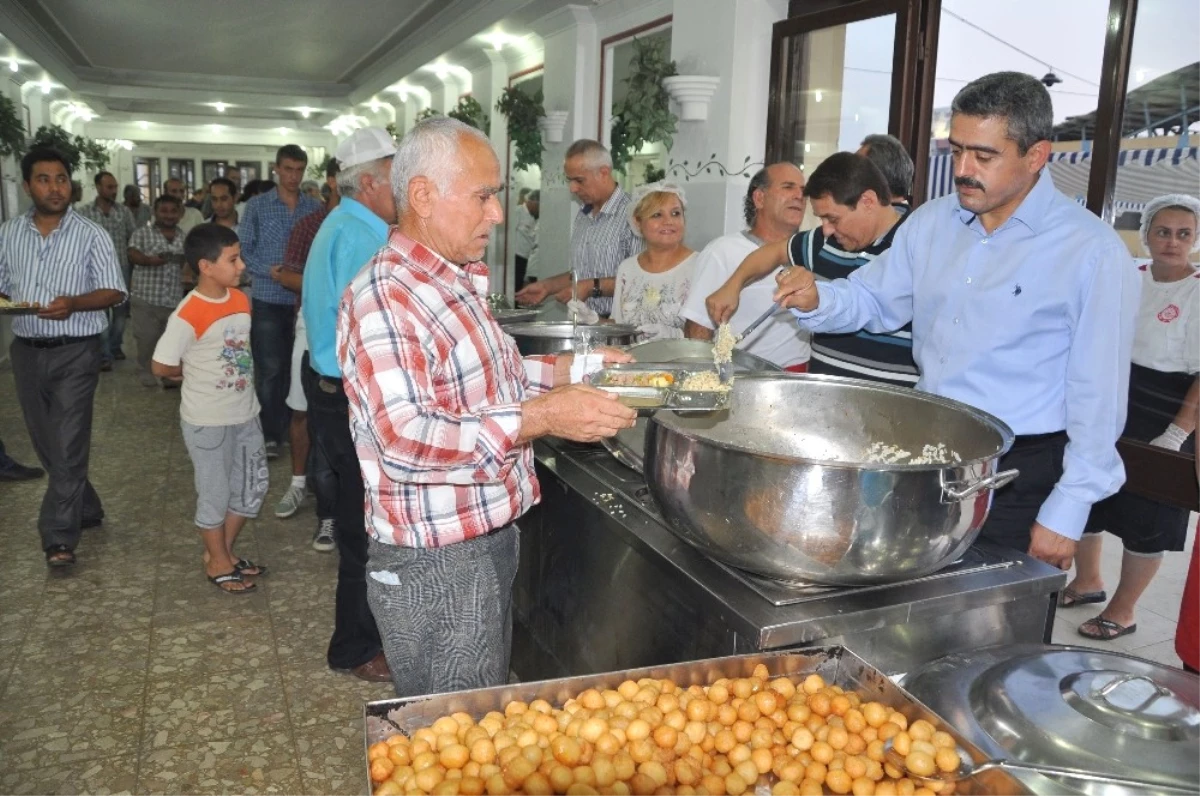 Nazilli Belediyesi\'nin İftar Yemekleri Başlıyor