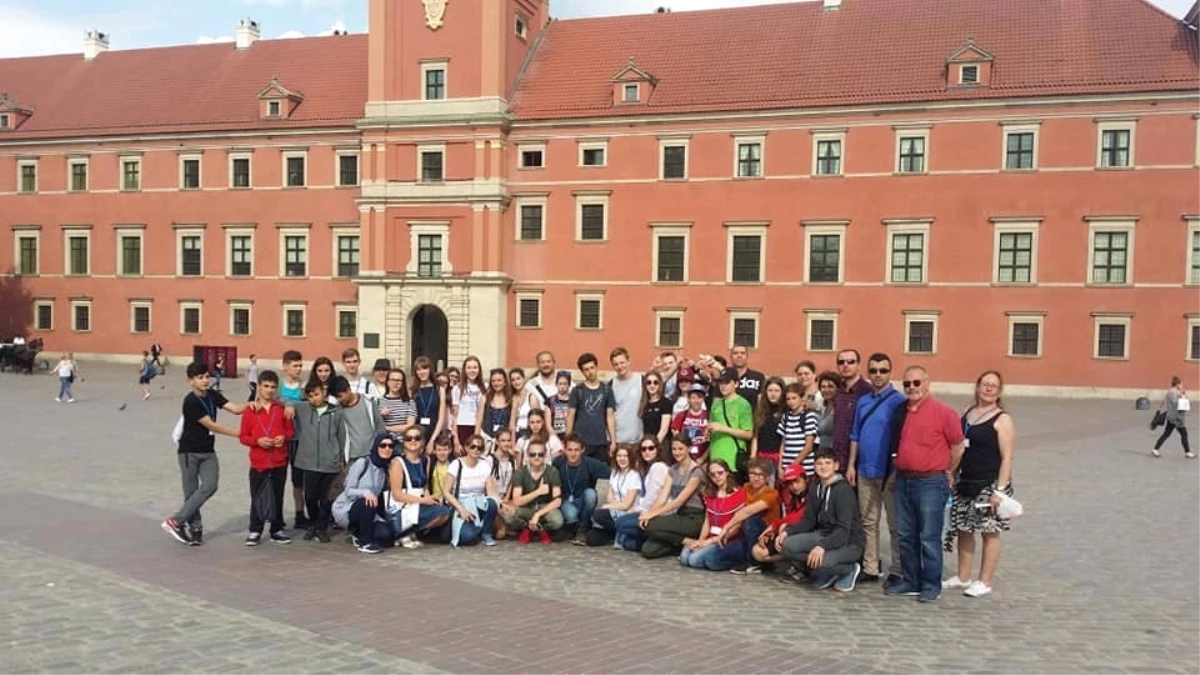 Öğrenciler Polonya\'da Karakucak Güreşinin Tanıtımını Yaptılar