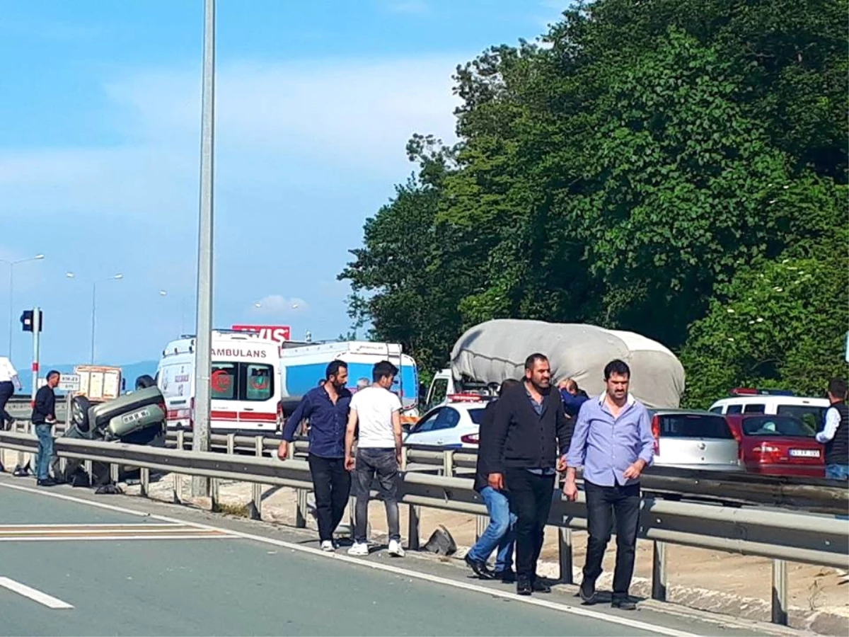 Rize\'de Trafik Kazası: 1 Ölü, 2 Yaralı