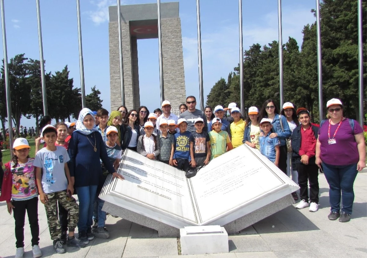 Saruhanlı Belediyesinden Öğrencilere Çanakkale Gezisi