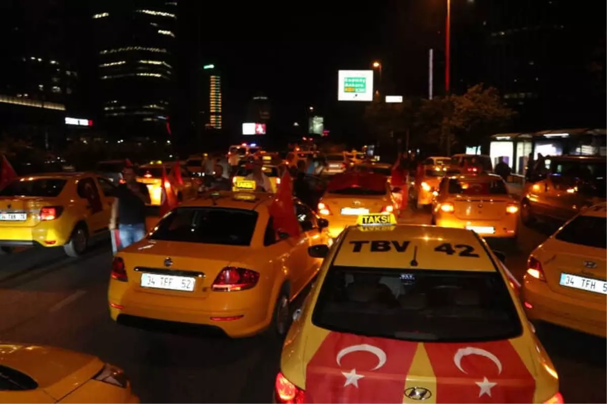 Taksiciler \'Den İsrail Konsolosluğu Önünde Protesto