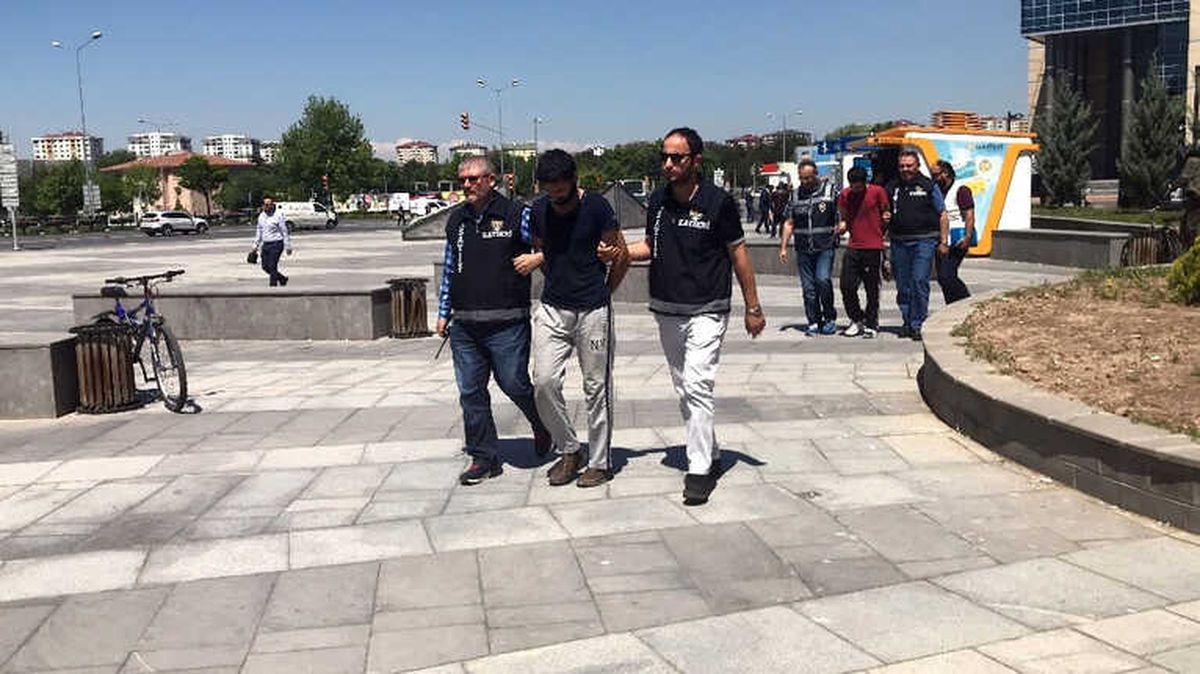 Uyanık Hırsızlar Pitbull Köpeğiyle Polisi Şaşırtmaya Çalıştı