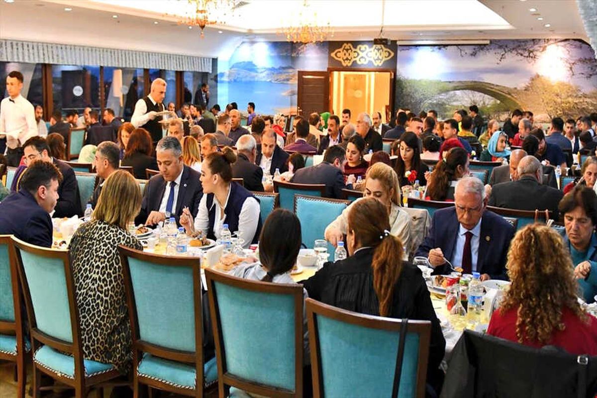 Vali Sonel İlk İftarı Şehit Aileleri ve Gazilerle Açtı