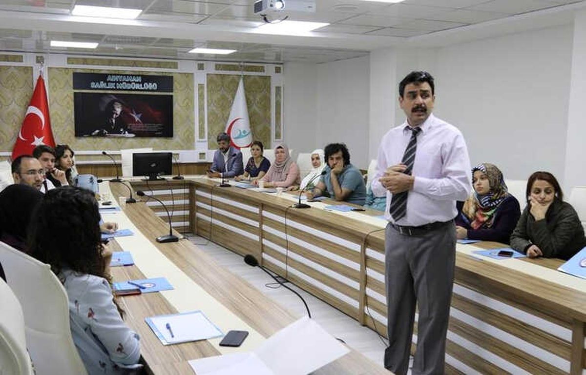 Adıyaman\'da Acil Servis Personellerine Etkili İletişim Eğitimi Verildi
