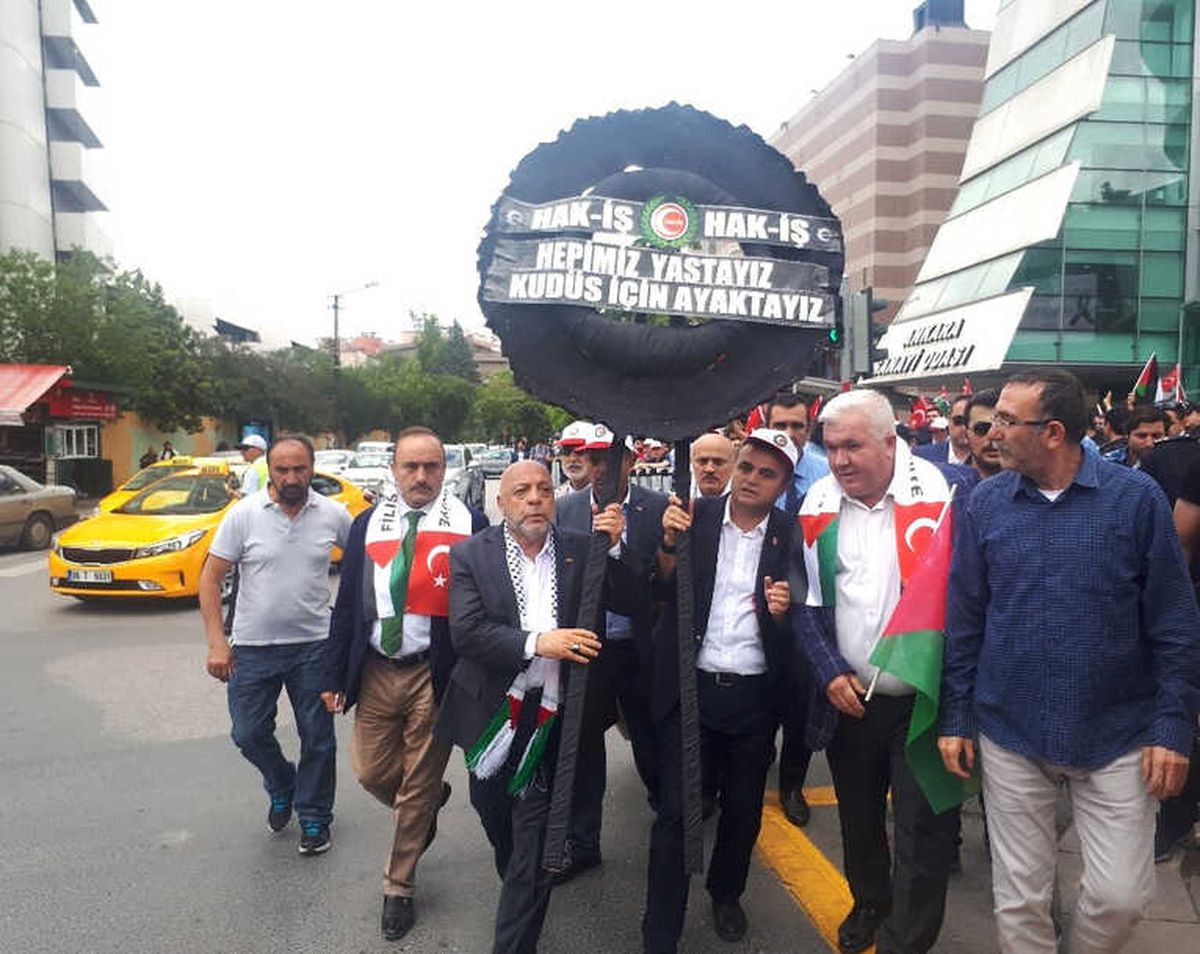 Ankara\'da Binlerce Kişi İsrail ve ABD\'yi Protesto Etti