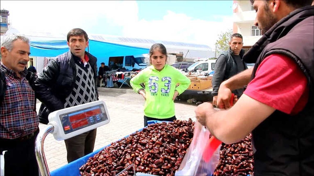 Ardahan\'da Ramazan ile Birlikte Kent Parazarı Hareketlendi