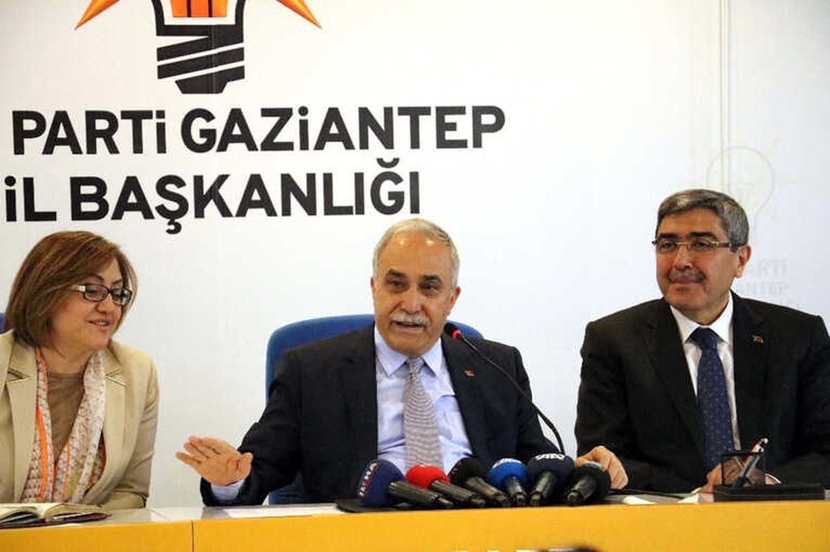 Bakan Fakıbaba\'dan Fıstık Açıklaması