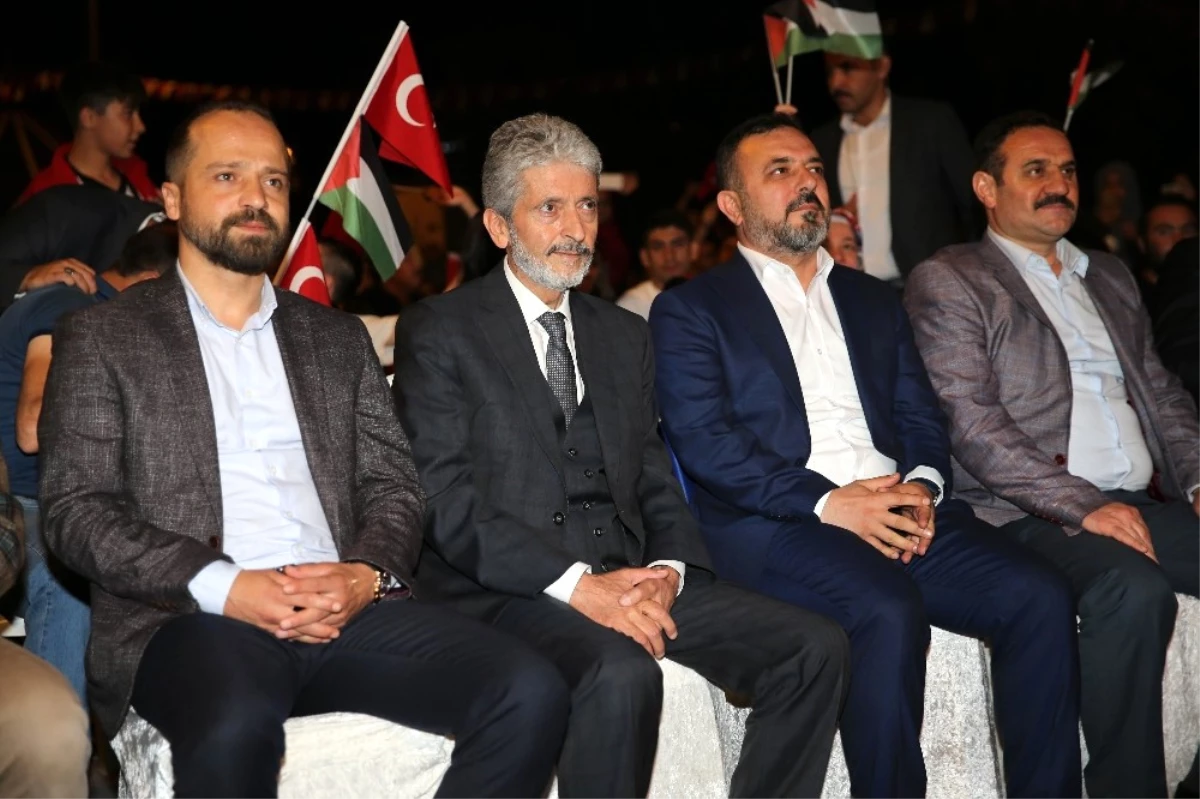 Başkan Tuna ve Sincan Belediye Başkanı Ercan, Ramazan\'ın İlk Akşamını Sincanlılarla Geçirdi