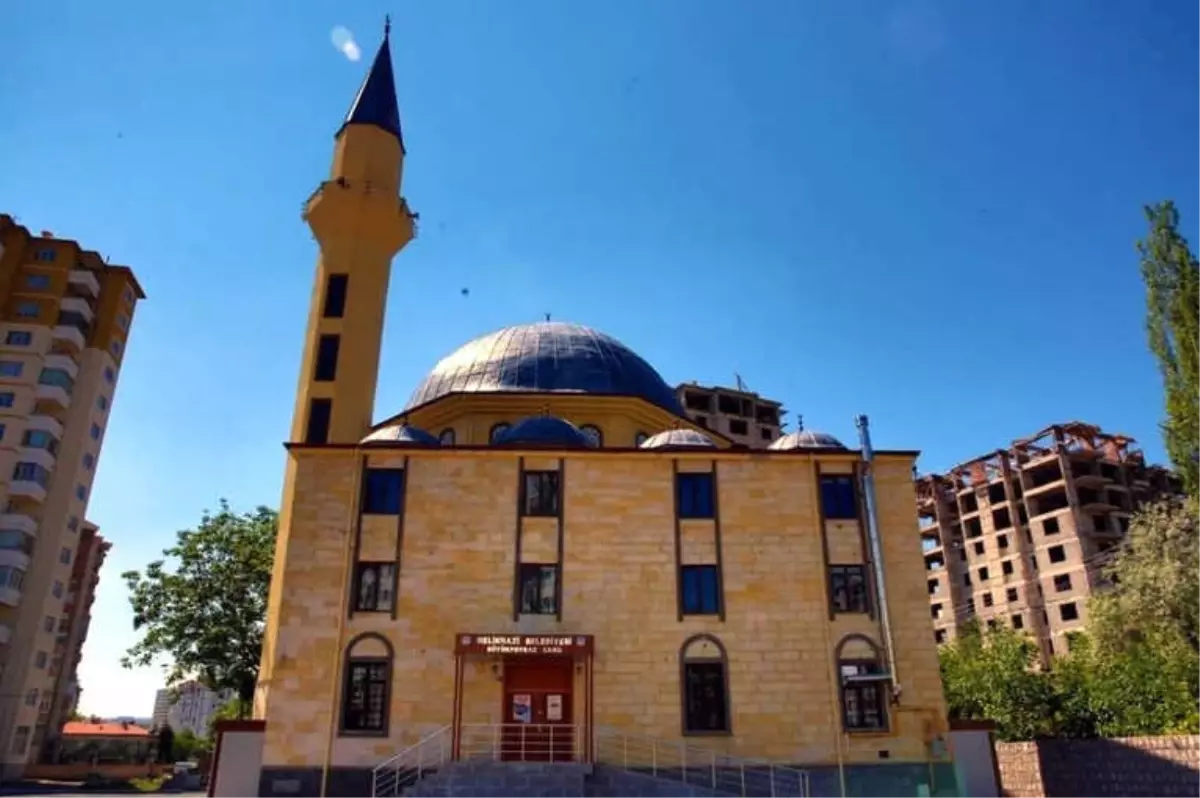 Büyükpoyraz Cami Cuma Günü Açılıyor