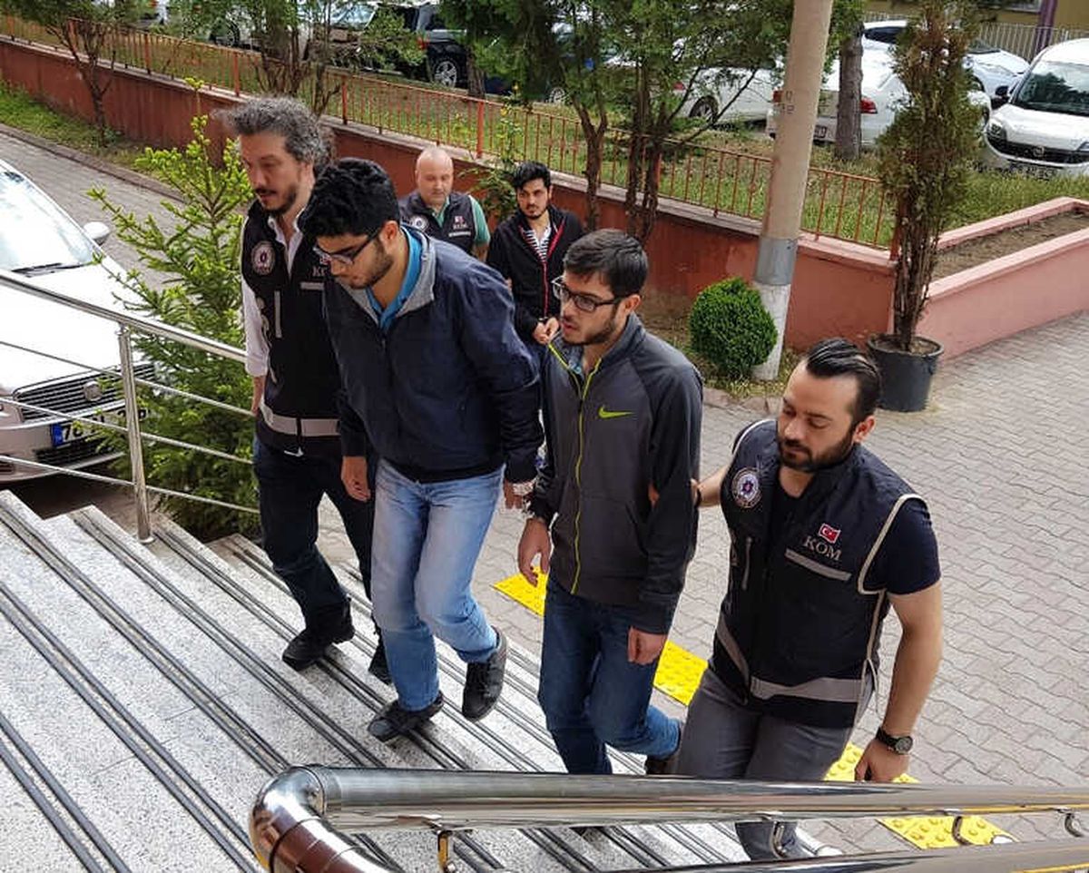 Fetö Operasyonunda 3 Kişi Adli Kontrolle Serbest