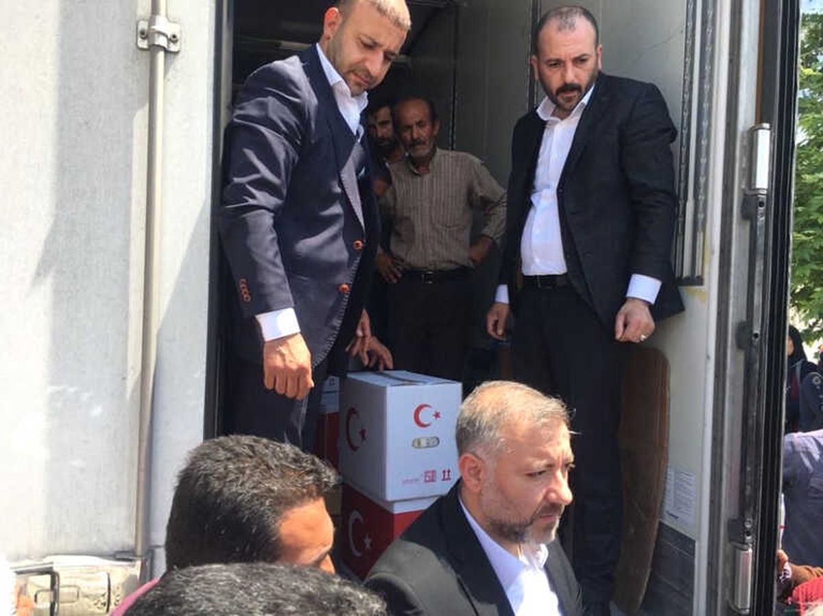 Hayırsever İşadamından Gıda Yardımı