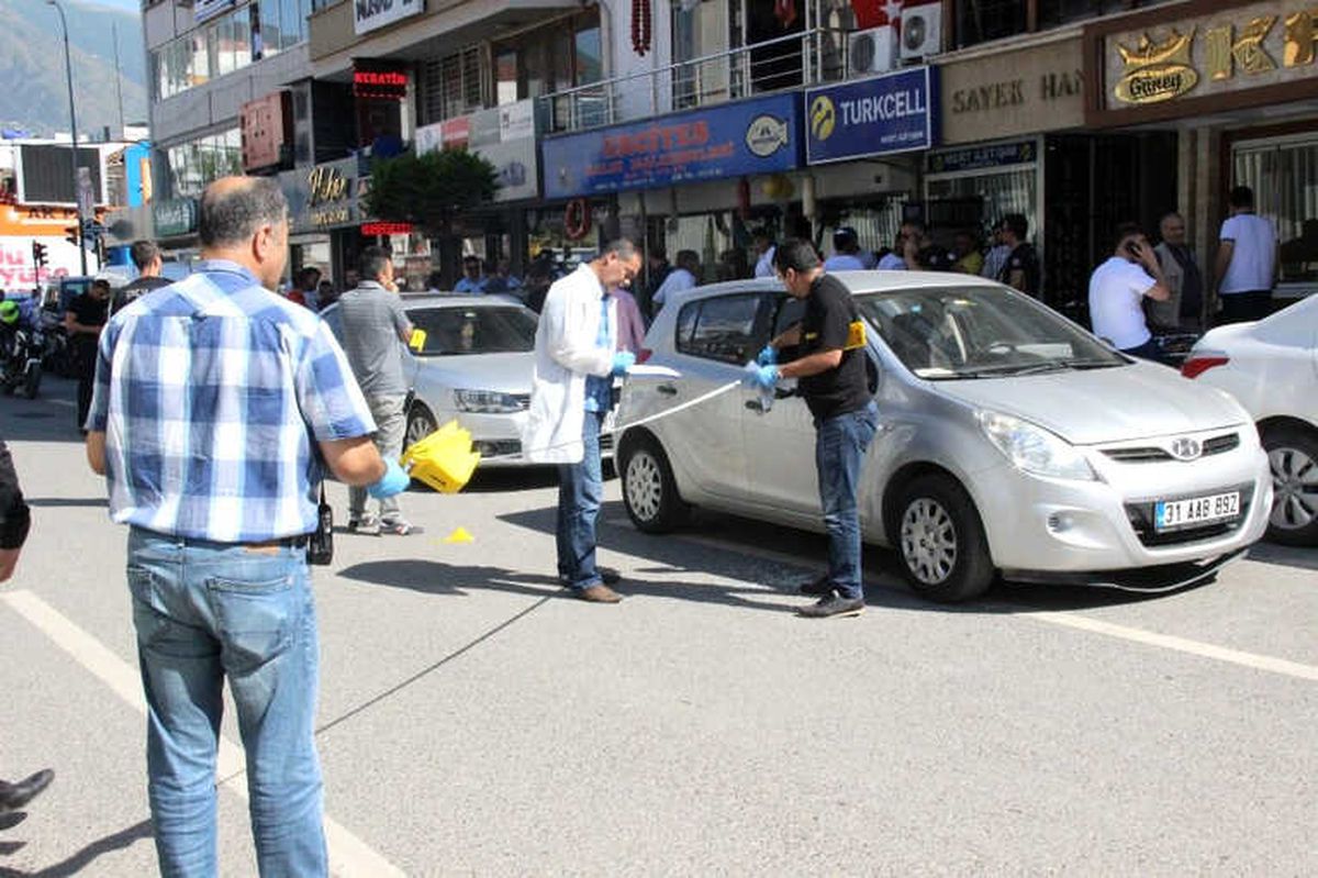 İskenderun\'da İş Yerine Ateş Açıldı: 1 Yaralı