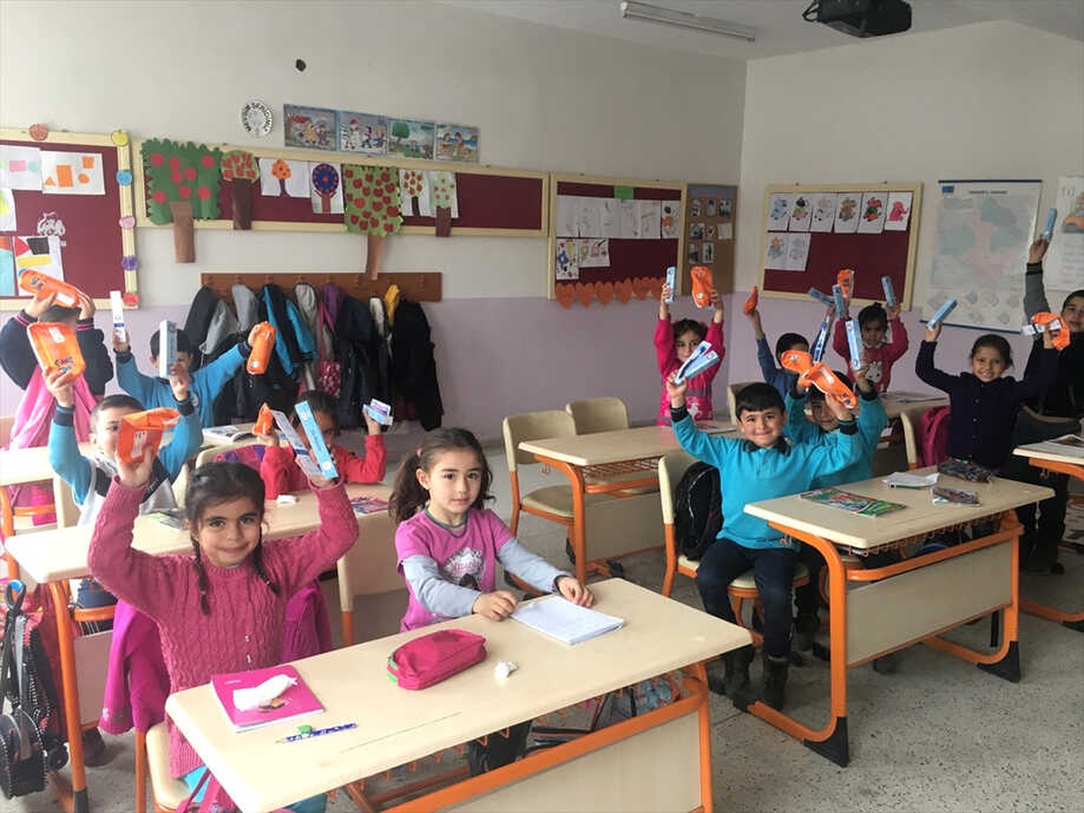 Kırşehir\'de Minik Öğrencilere Ağız ve Diş Sağlığı Taraması
