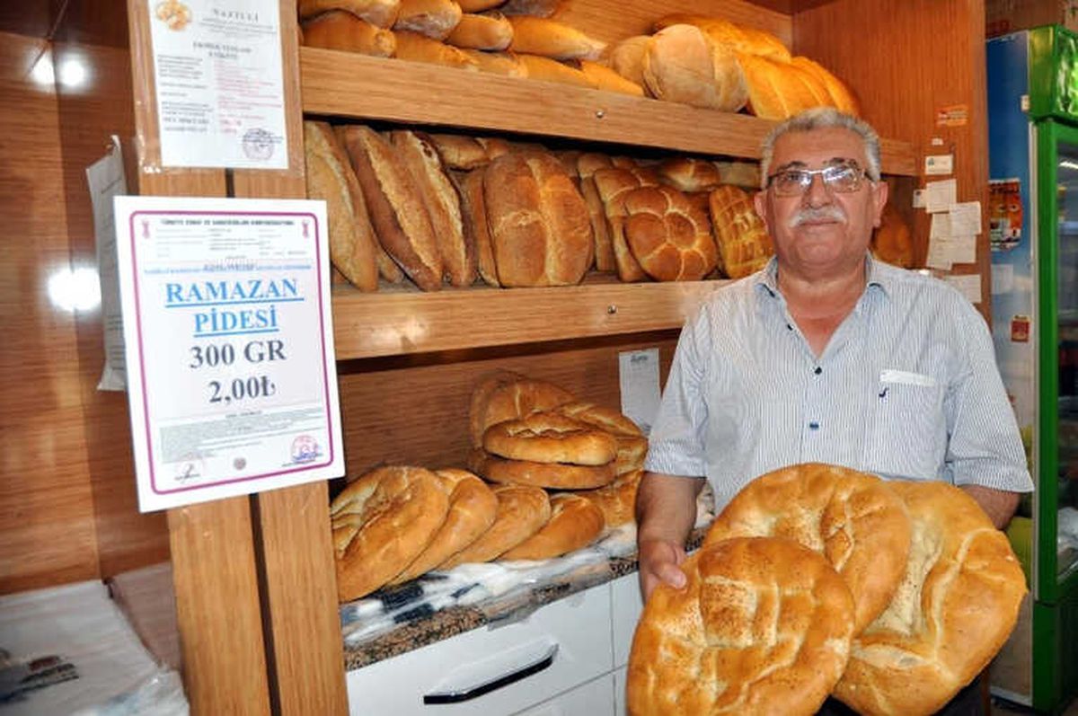 Nazilli\'de Ramazan Pidesi 2 Liradan Satılıyor