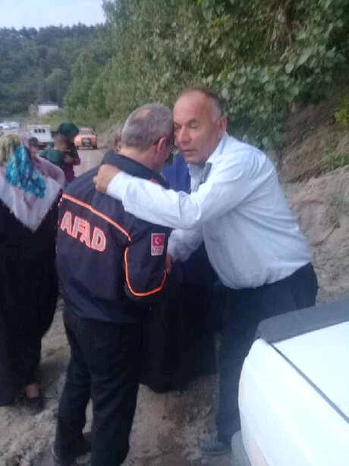 Nehre Düşen 2 Kişiden Birinin Cesedi Bulundu