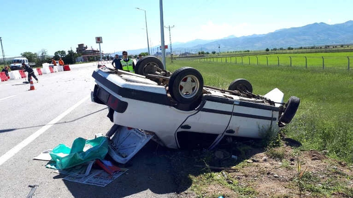 Otomobil Takla Attı: 6 Yaralı