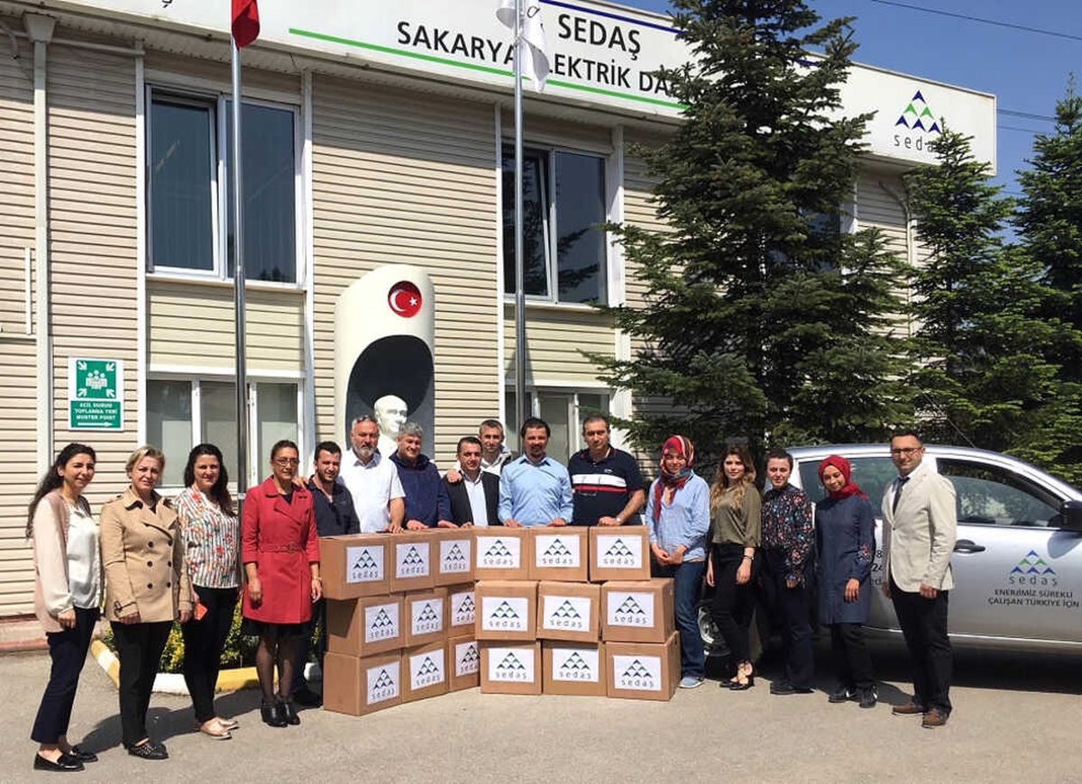 SEDAŞ İyilik Gönüllüleri "Minik Kalpler İçin El Birliği" Yaptı
