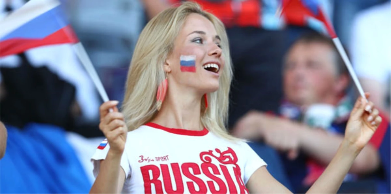 Skandal! Dünya Kupası Kataloğunda \'Rus Kız Tavlama\' Taktiği...