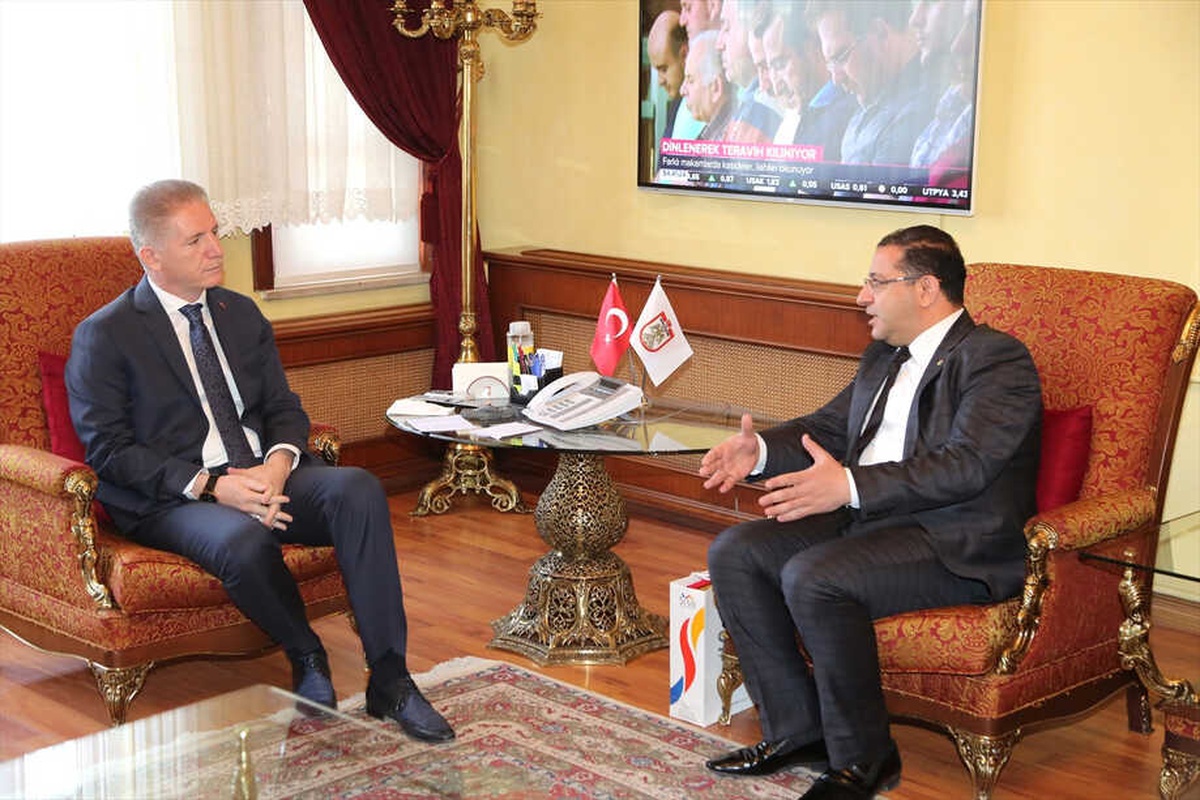 Stso Başkanı Eken, Vali Gül\'ü Ziyaret Etti