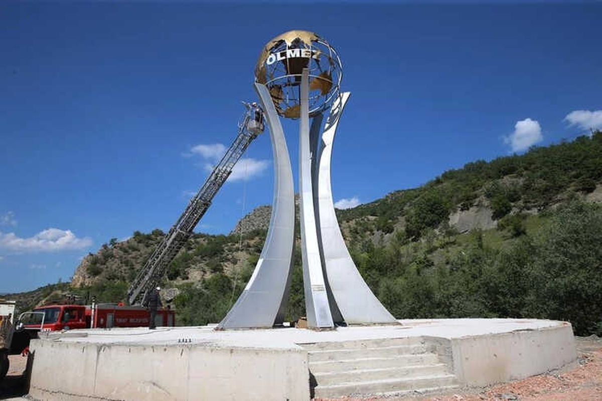 Tokat-Sivas Karayolu Üzerine Şehitler Anıtı