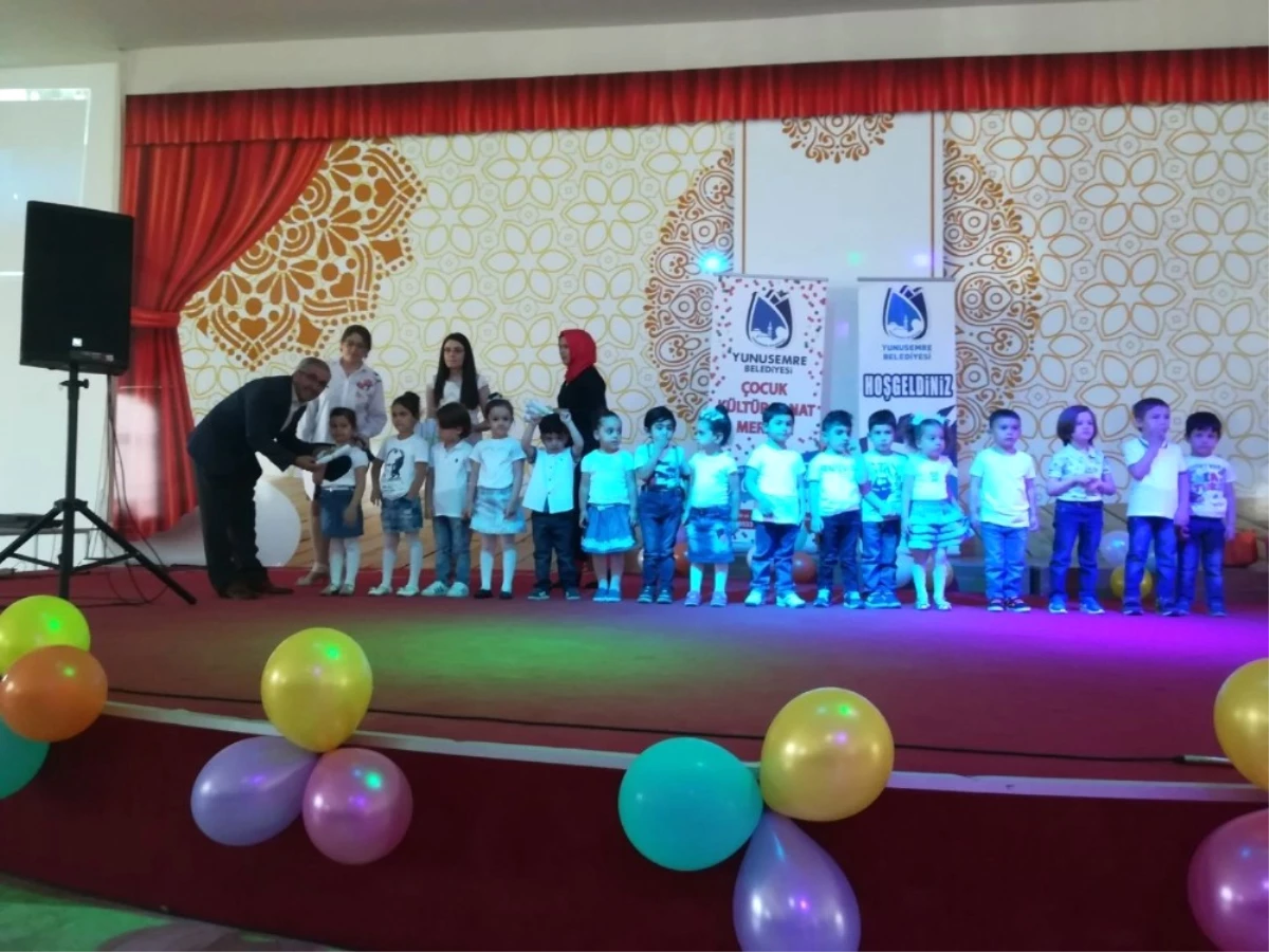 Yunusemre Çocuk Kültür Sanat Merkezi\'nde Yıl Sonu Programı