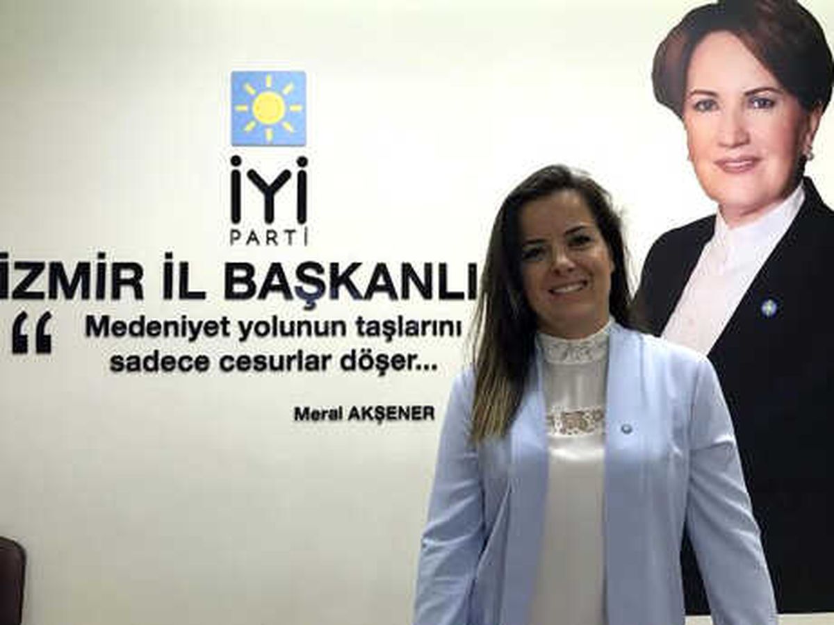 Aday Adaylığını İşaret Diliyle Açıkladı