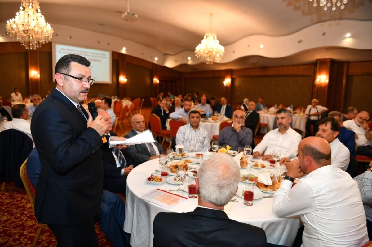 AK Parti\'nin Trabzon\'daki Kurucuları İftar Yemeğinde Buluştu