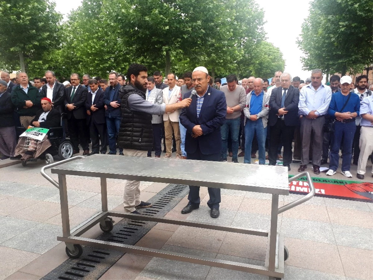 Ankara\'da Şehit Filistinliler İçin Gıyabi Cenaze Namazı Kılındı