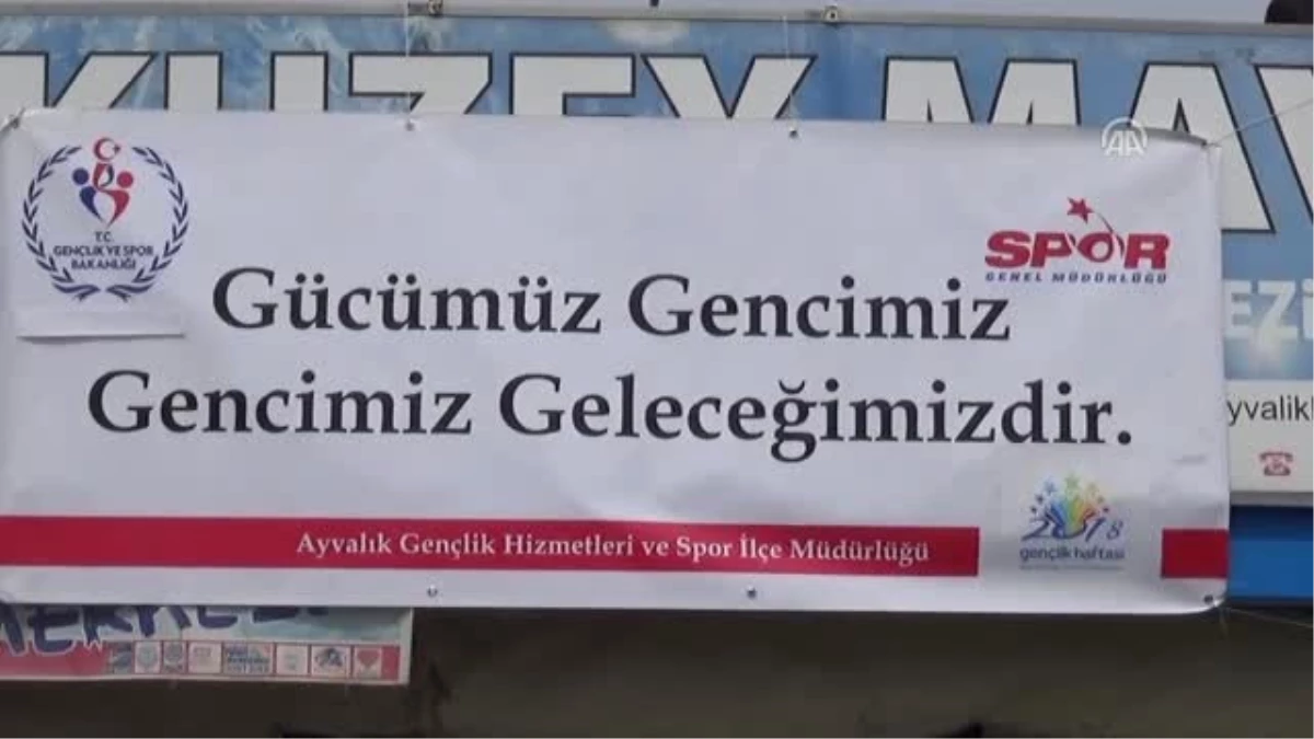 Ayvalık\'ta "Atatürk ve Gençlik Dalışı"