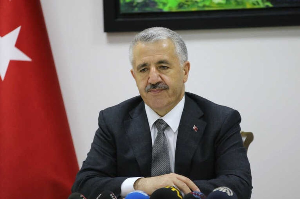 Bakan Arslan: "Türkiye\'yi Deaş\'ın Destekleyicisi Gösteren Wikipedia\'nın Yayın Yapma Şansı Yok"